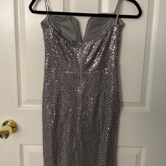 Floor length sequence event dress! - Picture 4 of 4